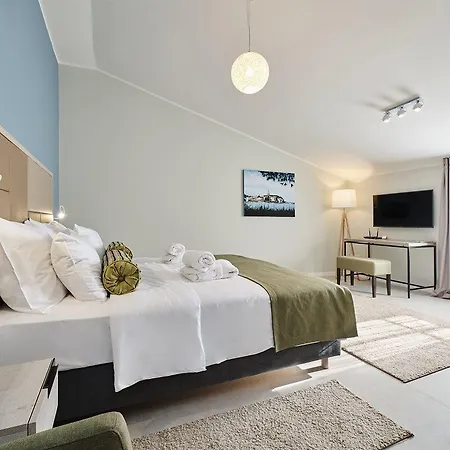 Al Porto Suites 3*